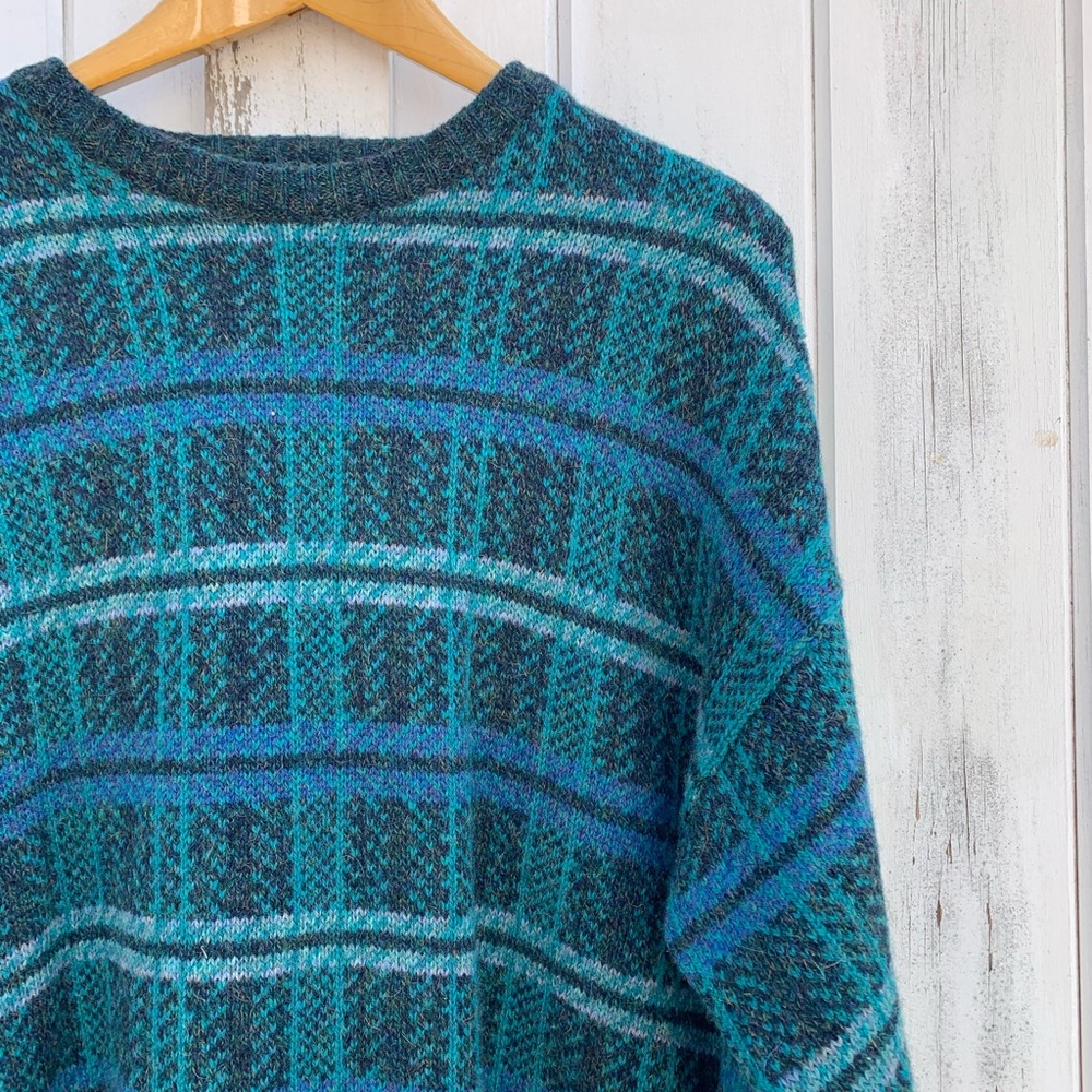 Vintage Wool Plaid Oversized Crewneck Sweater | Scottish Plaid Flannel Sweater - Picture 4 of 9